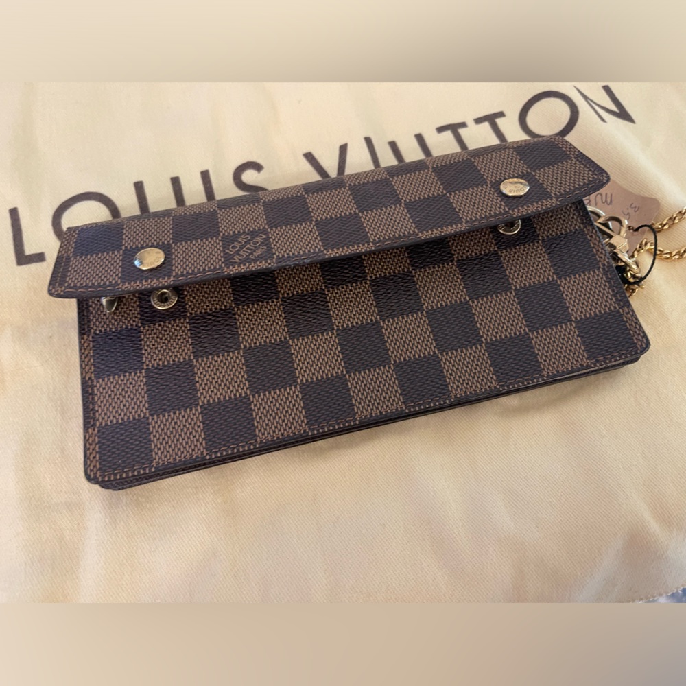 Louis Vuitton Authentic Damier Long Wallet